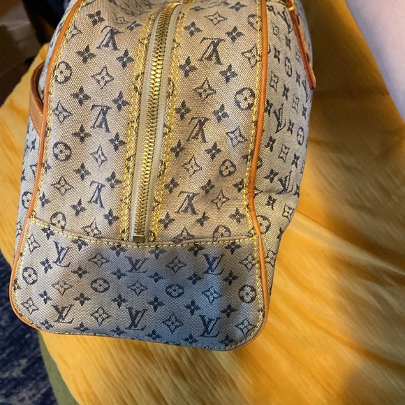 Authentic Louis Vuitton, minilin Marie bag - Picture 6 of 12